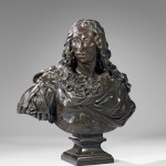 D’après Antoine COYSEVOX (Lyon 1640 - Paris 1720) Louis II de Bourbon dit Le Grand Condé (1621-1686) Epreuve en bronze à patine médaille d’après le bronze de Coysevox, Susse Fondeurs. 74 x 70 cm